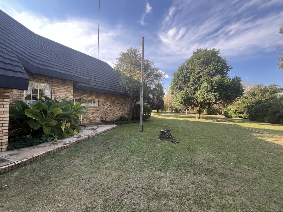 4 Bedroom Property for Sale in Potchefstroom Rural North West